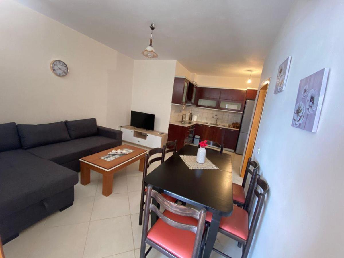 Titi'S Apartment Saranda Экстерьер фото